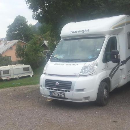 Camping Aviator, Numai Teren, Campare Pentru Rulote Autorulote Personale, Campingul Nu Are Rulote !!! Buşteni Extérieur photo