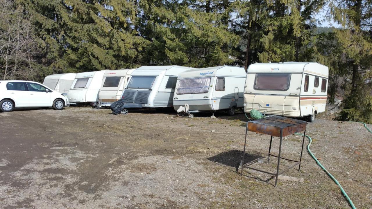Camping Aviator, Numai Teren, Campare Pentru Rulote Autorulote Personale, Campingul Nu Are Rulote !!! Buşteni Extérieur photo